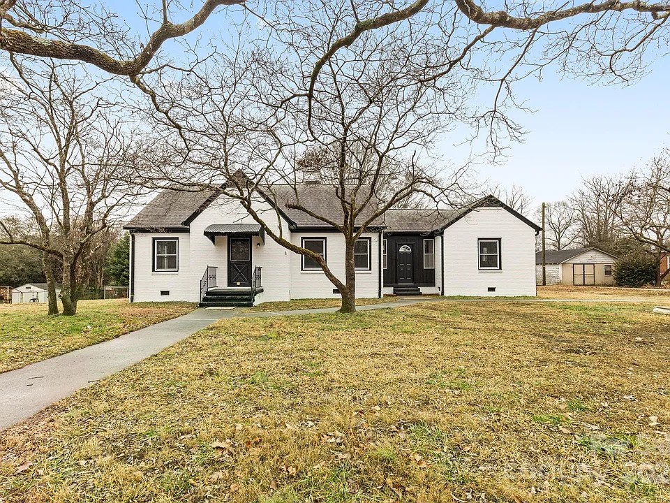 Дом 912 Hickory Grove Rd, Belmont, NC — куплен за $357,000